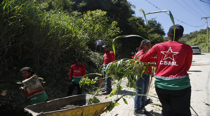 Corporación de Servicios de Caracas efectúa aborda la parroquia La Vega