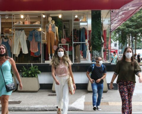 Covid-19: Brazil records 5,197 cases and 11 deaths in 24 hours