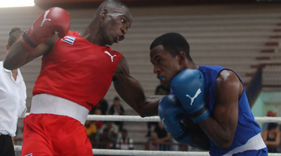 Cuban medalist Osvel Caballero reverses Domadores and stays in Mexico