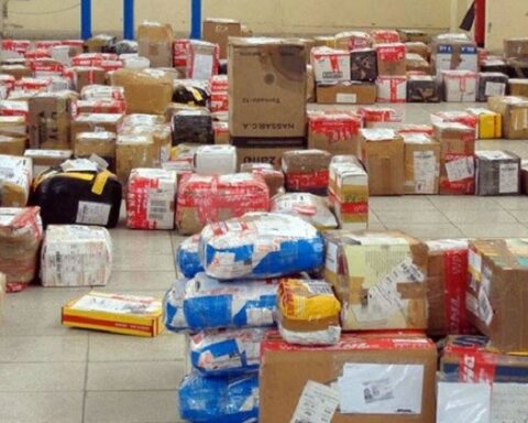 paquetes, cubana, Aerovaradero, robo