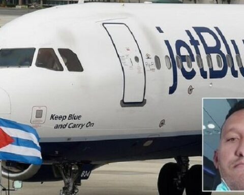 Yuniel Castillo, avión, Miami, cubano