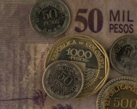 Deficit and social spending?: what would the tax collection be used for?