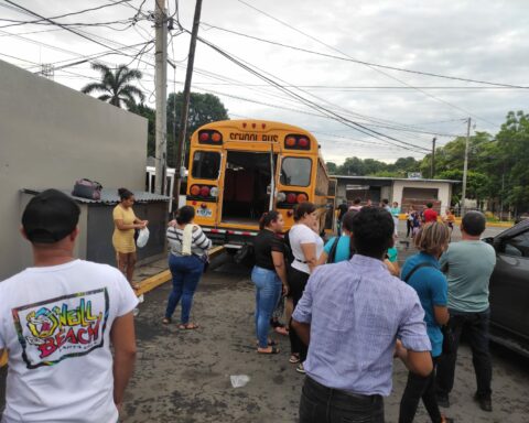 "Deserted" communities of Chinandega, residents want to reach the US.