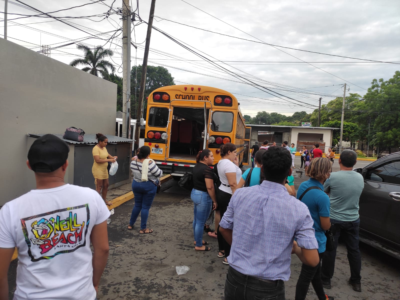 "Deserted" communities of Chinandega, residents want to reach the US.