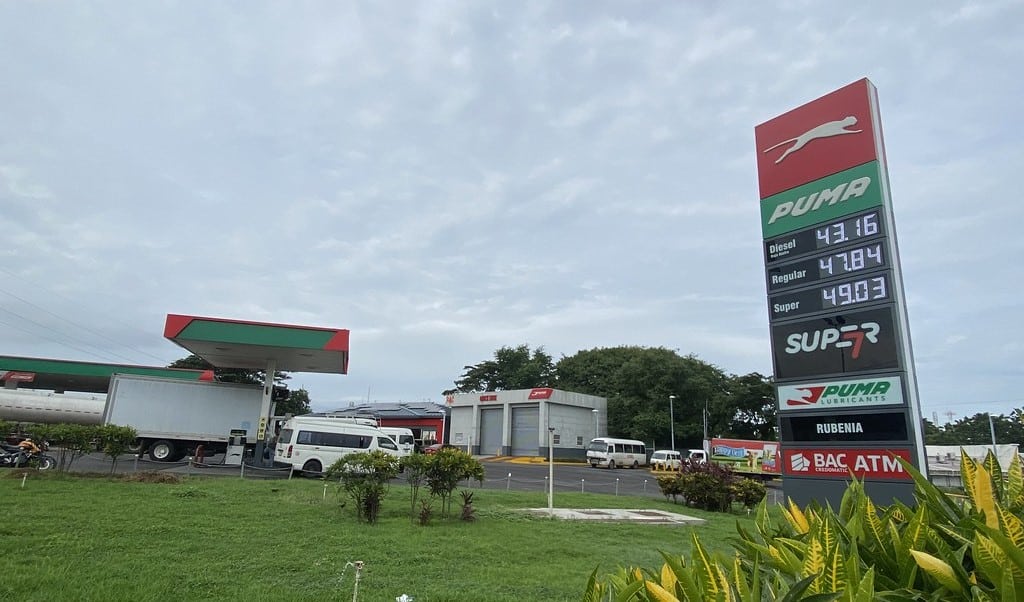 Dictatorship halts declines in fuel prices in Nicaragua