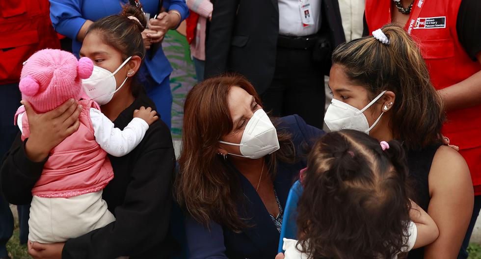 Dina Boluarte, in charge of the Presidential Office, visited the 'Vidas Lima' shelter