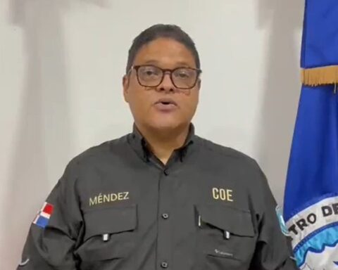 Director del COE adelanta estará en «primera fila» apoyando la reelección de Abinader