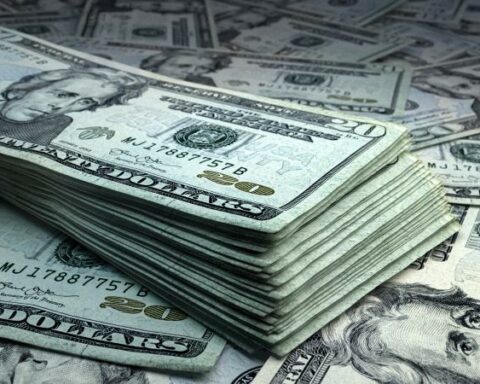 Dollar registers a new day of losses this Tuesday