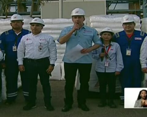 El Aissami: Petrochemical recovery is a miracle of the working class