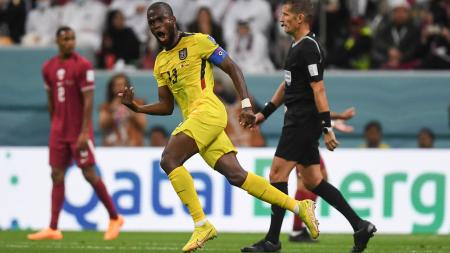 Enner Valencia recovers from a right knee injury and would face Senegal