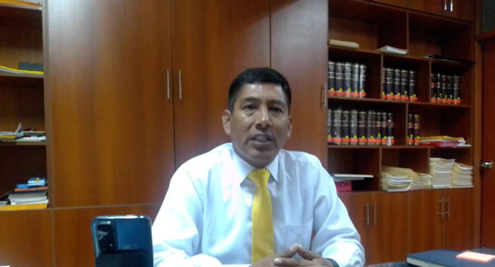 File complaint for touching against dean of Tacna lawyers