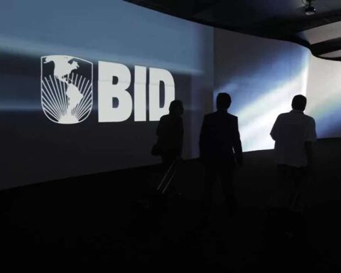 Five Latin American candidates aspire to preside over the IDB