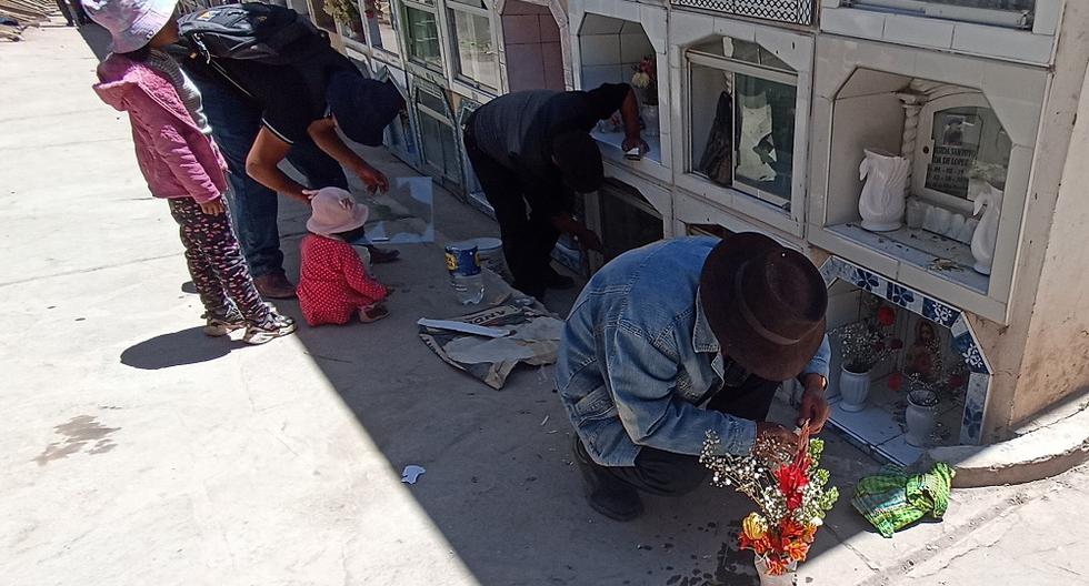 For All Saints' Day, victims of COVID-19 are remembered in Huancavelica