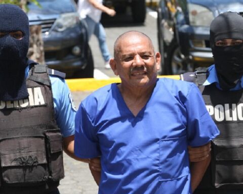 Policía orteguista presenta a Carlos Valle como "terrorista"