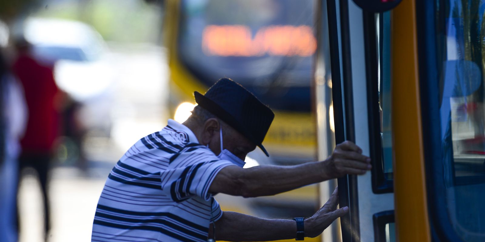 Free public transport is approved for seniors in São Paulo