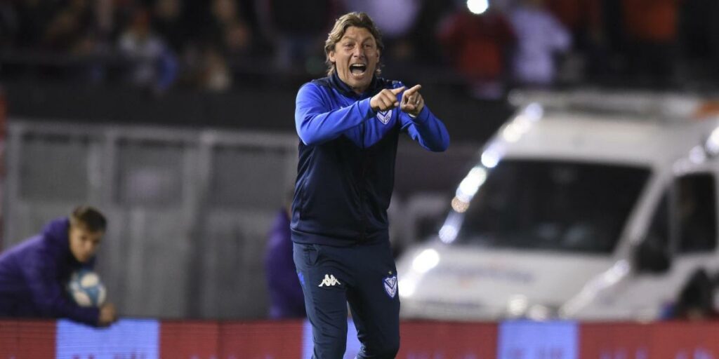 Gabriel Heinze, featured in Newell's Old Boys