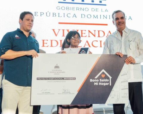 Gobierno anuncia “Bono Saldo Mi Hogar” y remozamiento del sector Invivienda