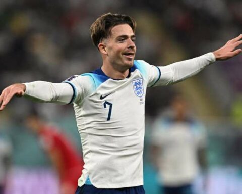 Grealish keeps his promise to dedicate his goal to a child with cerebral palsy