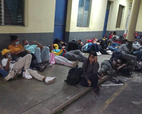 Guatemala expels 111 migrants, including several Cubans, for not having a visa