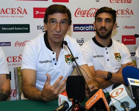 Gustavo Costas: "We have to make a team that competes everywhere, not depend on height"