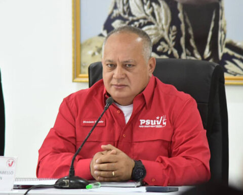 Hair: PSUV must "become a claim engine to help us be more efficient"