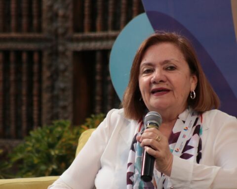 Historian Carmen Mc Evoy: The teacher (Castillo) repeats what those who he considered enemies did