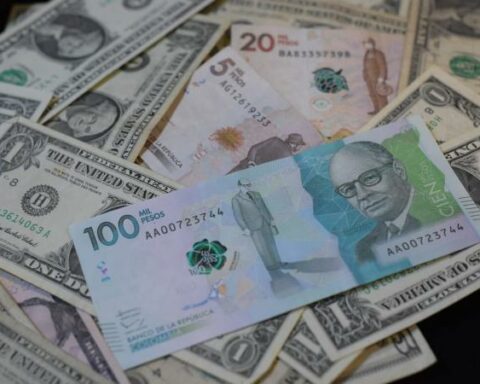 How to stop the rise of the dollar?  What Duke advised Petro