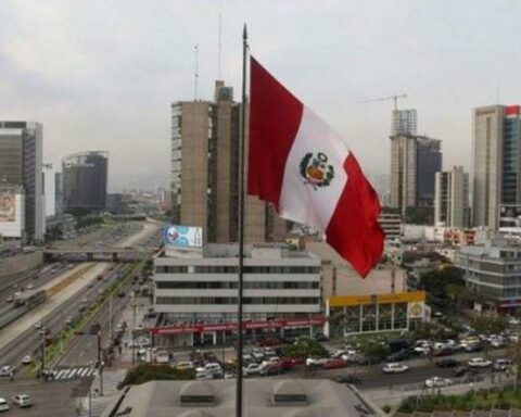 IMF: Political uncertainty in Peru may affect the economy, but fundamentals are solid