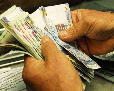 IMF: raising the minimum wage a lot in Latin America can increase informality