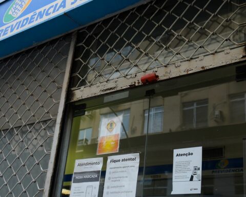 INSS agencies will have special hours on match days in Brazil