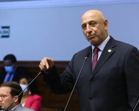 Intelligence Commission will summon the head of the DINI after alleged payment to Vladimir Cerrón