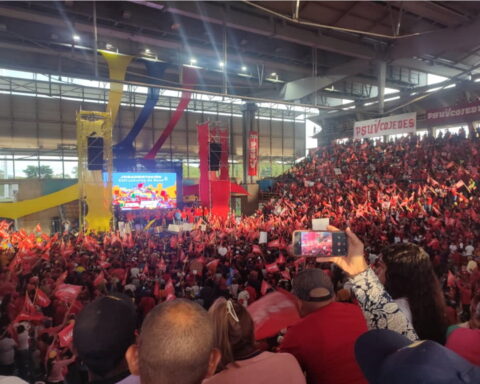 Iris Varela: militancy of Cojedes rises and grows