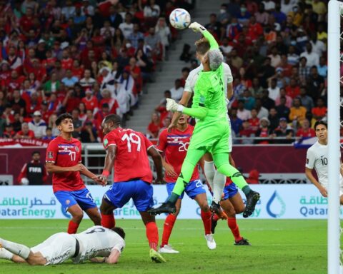 Japan vs Costa Rica LIVE: a defeat eliminates those led by the Colombian Suárez