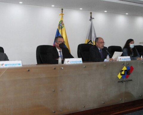 Join: "The CNE should not hold elections on dates that do not correspond"