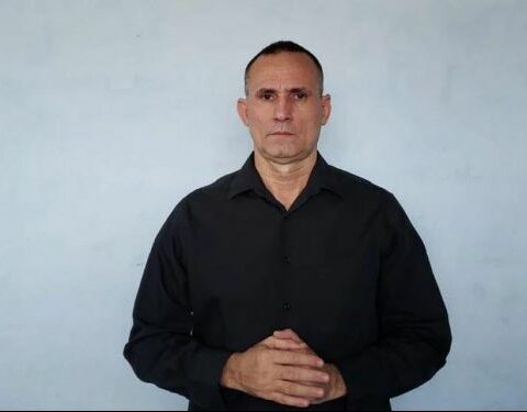 esfuerzos, Ferrer, Cuba, año, crisis