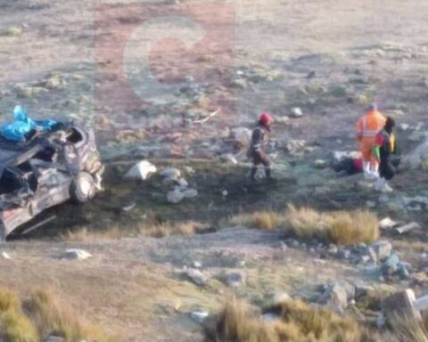 Junín: Minivan with passengers falls into an abyss and leaves at least 2 dead and 6 injured
