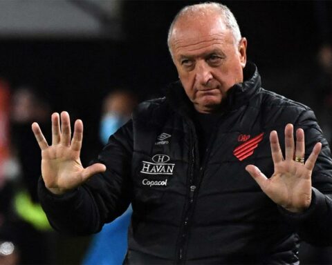 Luiz Felipe Scolari retires from the benches