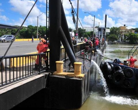 MOPC prolongará cierre del puente flotante por reparación