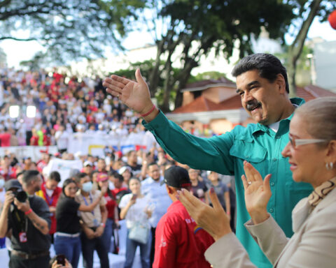 Maduro: All the support of the people of Venezuela for peace negotiations between Colombia and ELN
