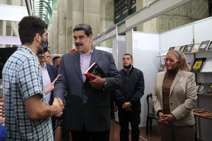 Maduro points out the importance of climate education in new generations