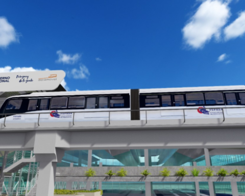 Masi questions that the Commuter Train project was awarded directly to a Korean firm