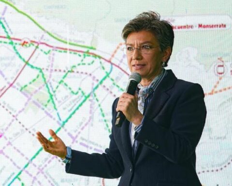 Mayor Claudia López declares public calamity in Bogotá due to the rains