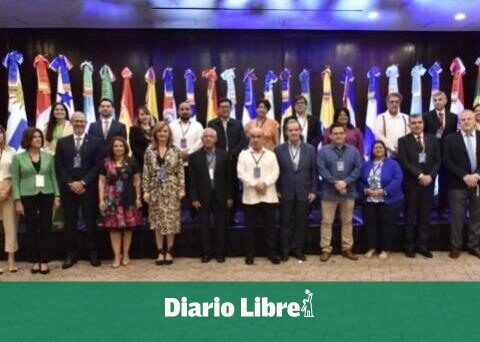 Minister of Education heads assembly of the OEI