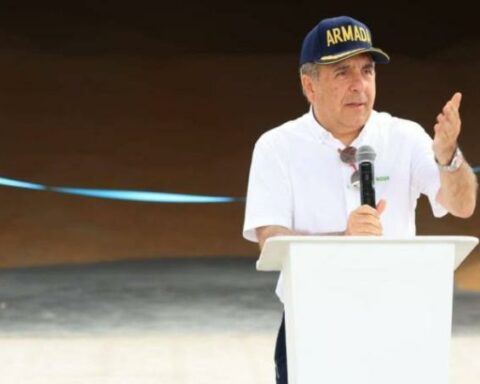 Mintransporte announces measures "to end corruption" in Aerocivil