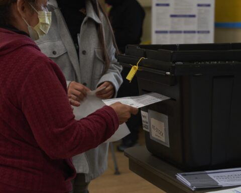 Most polling places on the US East Coast close