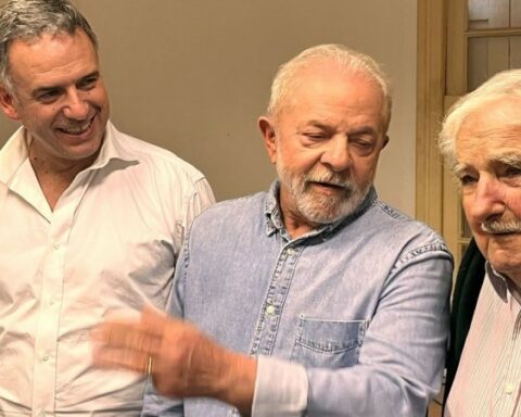 Mujica: Lula da Silva is "out of the ordinary" and Bolsonaro has "authoritarian tendencies"