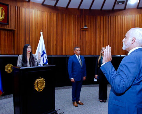 New president of the Criminal Judicial Circuit of Caracas is sworn in