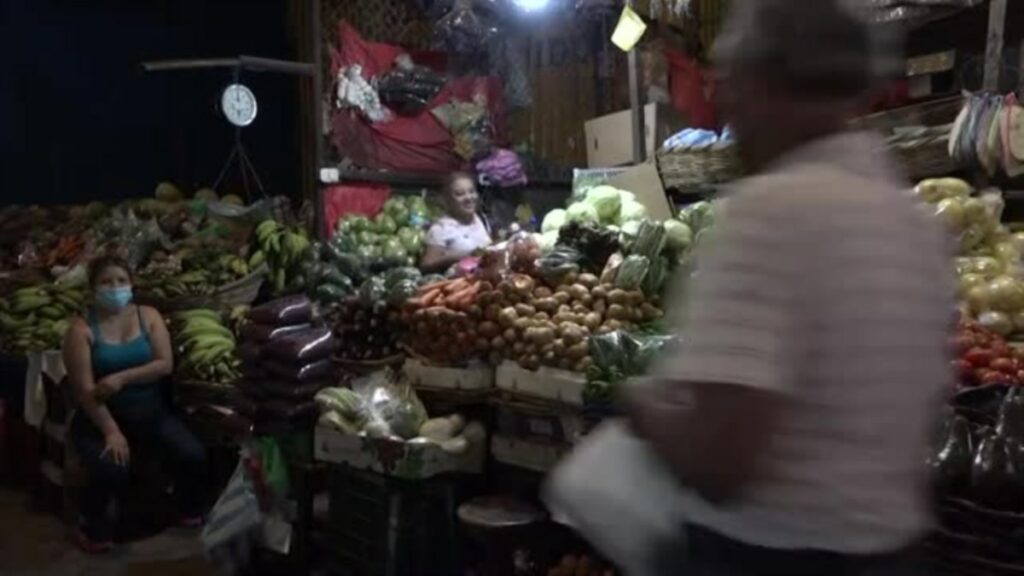 Nicaraguans face difficulties in accessing the basic food basket