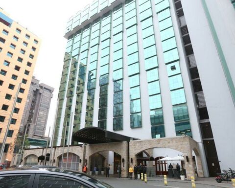 OAS delegation schedules meetings at the San Isidro hotel