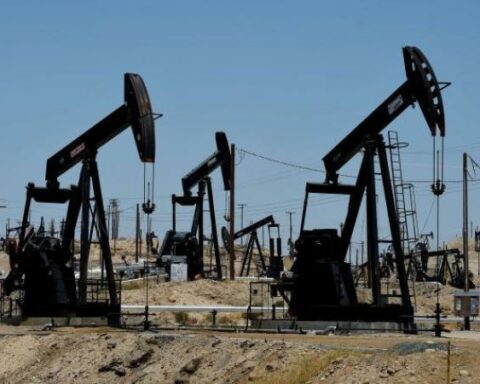 Oil prices fall on fear of new China lockdowns
